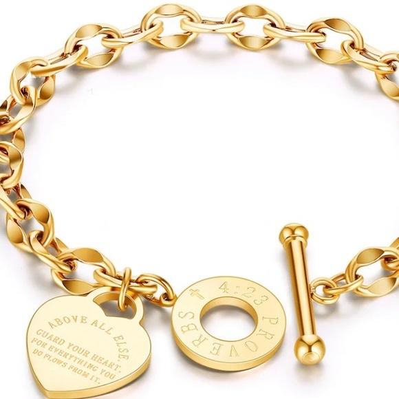 Golden Chain With Heart Bracelet - Picture 4 of 8